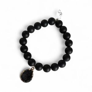 Black Beaded Bracelet with Gold Charm NWT